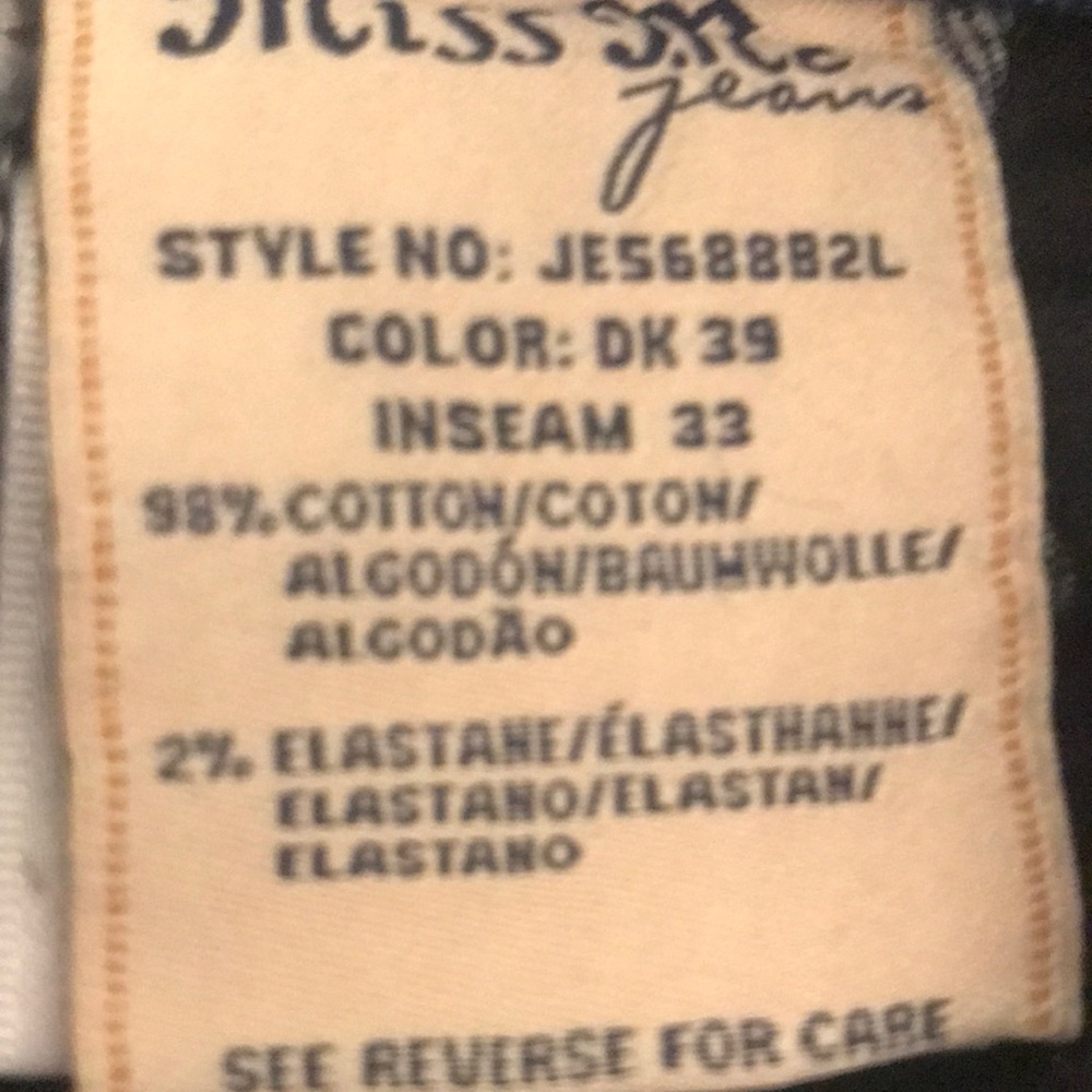 Miss Me boot cut jeans size 24, worn a couple times excellent condition - Picture 5 of 5